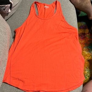 Orange tank size M